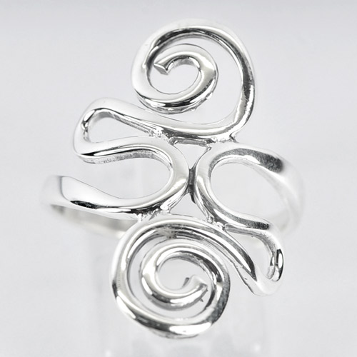 3.98 G. Real 925 Sterling Silver Swirl Jewelry Ring Size 8 Thailand
