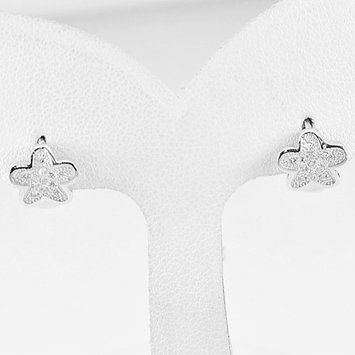 2.35 G. 1 Pair 925 Sterling Silver Jewelry Huggie Earrings Flower Design