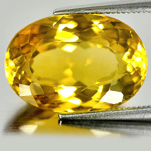 Yellow Citrine 10.14 Ct. VVS Oval Shape 16.6 x 11.6 Mm. Natural Gem From Brazil