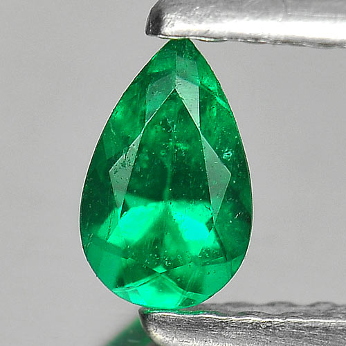 Green Emerald 0.23 Ct. Pear Shape 5.3 x 3.4 x 2.7 Mm. Natural Gemstone Columbia