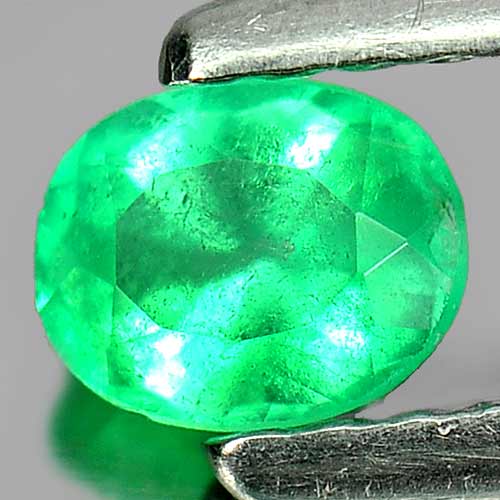 Green Emerald 0.27 Ct. Oval Shape 4.6 x 3.7 Mm. Natural Gemstone Unheated