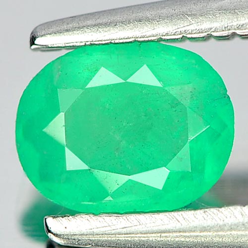 Green Emerald 0.33 Ct. Oval Shape 5.3 x 4.3 Mm. Natural Gem Unheated Columbia