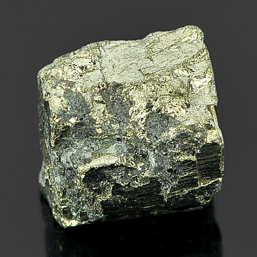 Unheated 29.72 Ct. Mineral Metallic Luster And Pale Brass - Yellow Gold Pyrite