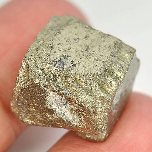39.98 Ct. Mineral Metallic Luster And Pale Brass - Yellow Gold Natural Pyrite