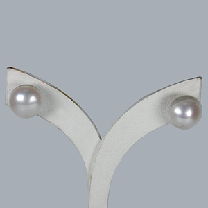 10.16 Ct. Amazing Natural White Pearl Silver Earring