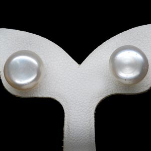 10.69 Ct. Cute Natural White Color Pearl Silver Earring