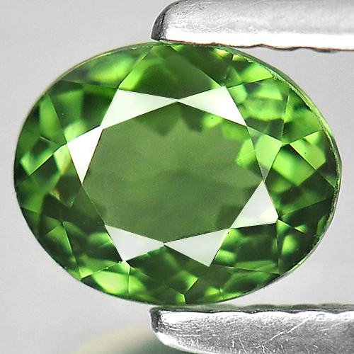 0.95 Ct Clean Oval Natural Green Tourmaline Unheated