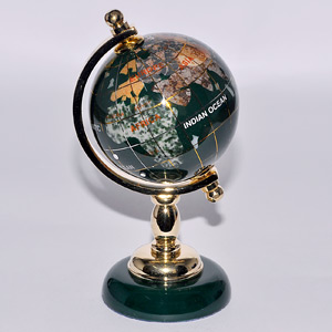 Gems Globe Surface Polish With Clean Soft Cloth Agate