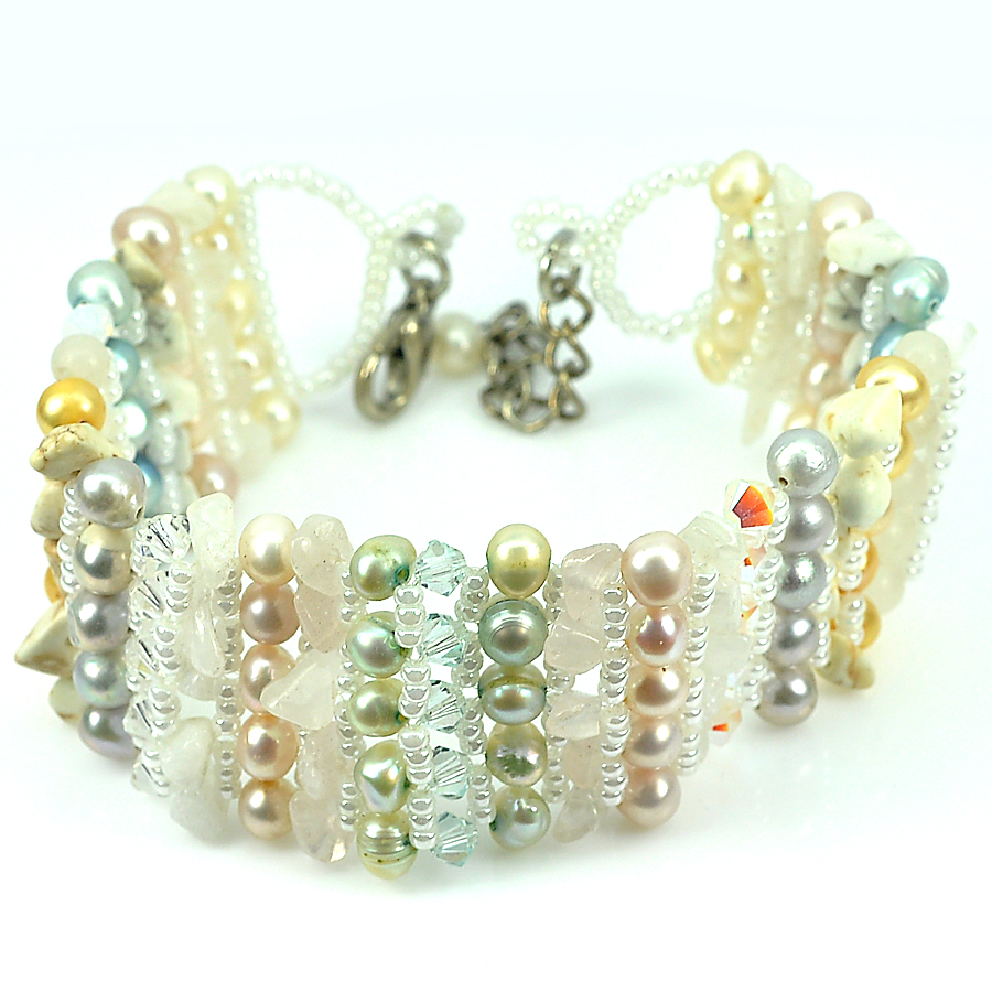 25.89 G. Pretty Fashion Jewelry Bracelet 7.5 Inch. Handmade Pearl Multi-Color