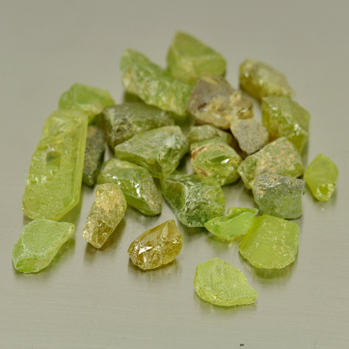 Unheated 50.05 Ct. 24 Pcs. Natural Green Sphene Rough From Madagascar