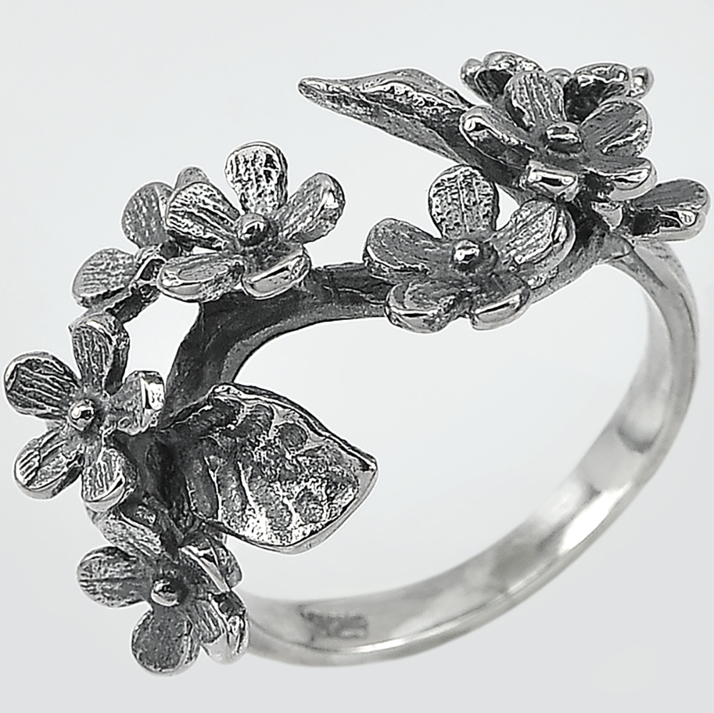 925 Sterling Silver Oxidize Ring Jewelry Beautiful Flowers Design Size 7