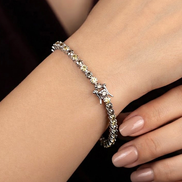 Natural Fancy Color Diamond With 925 Sterling Silver Jewelry 3.14 Grams Bracelet  7 Inch.