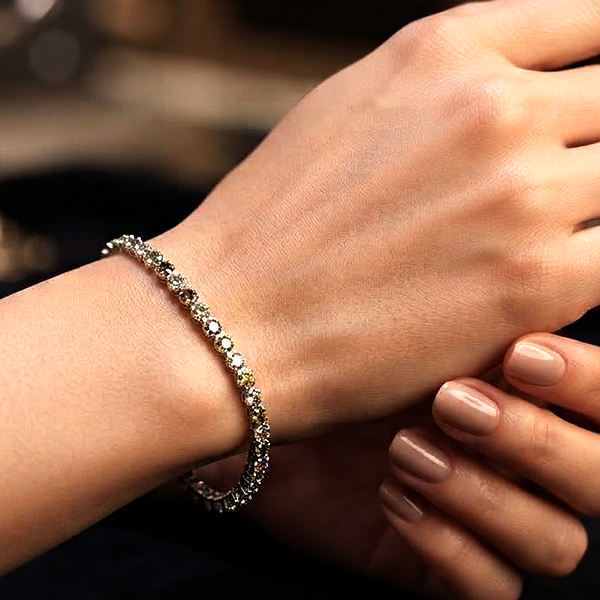 Natural Fancy Color Diamond With 925 Sterling Silver Jewelry 3.06 Grams Bracelet  6 Inch.