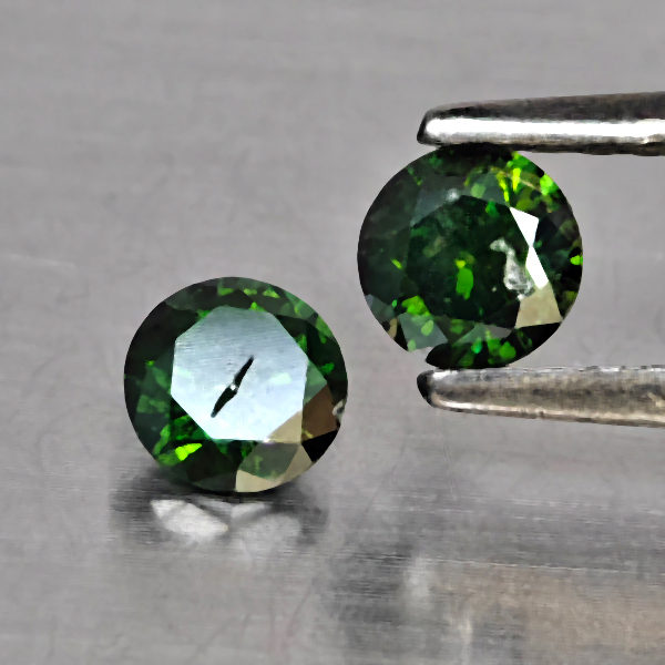 Natural Green Diamond 0.41 Ct. 2 Pcs. Round Diamond Cut  3.8 Mm.