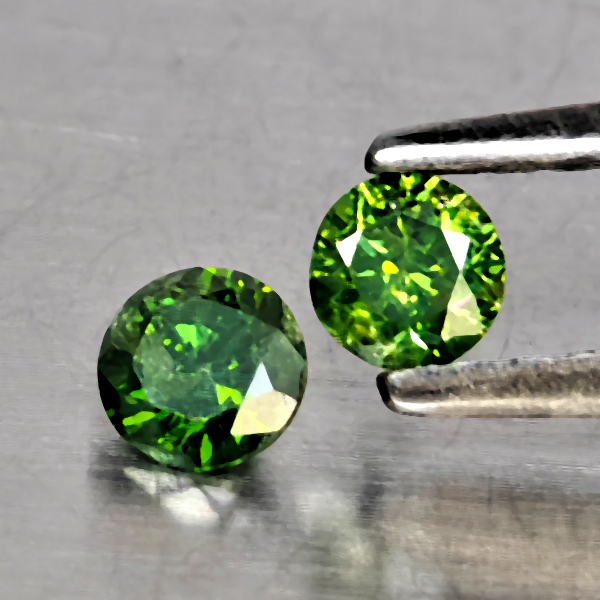 Natural Green Diamond 0.26 Ct. 2 Pcs. Round Diamond Cut  3 Mm.