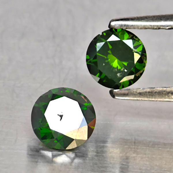Natural Green Diamond 0.57 Ct. 2 Pcs. Round Diamond Cut  4 Mm.