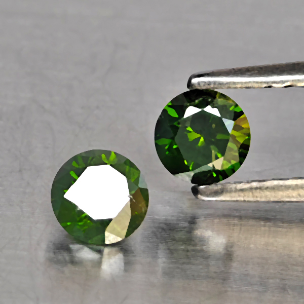 Natural Green Diamond 0.49 Ct. 2 Pcs. Round Diamond Cut  3.9 Mm.