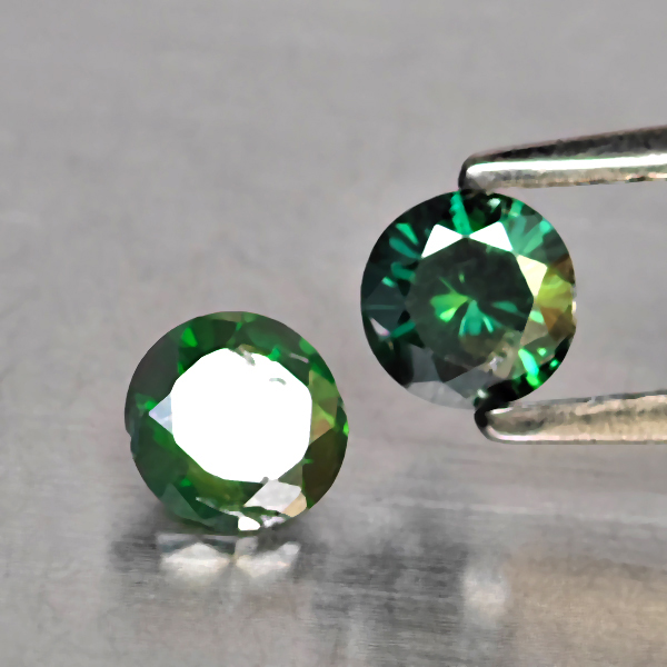 Natural Green Diamond 0.48 Ct. 2 Pcs. Round Diamond Cut  4.1 Mm.