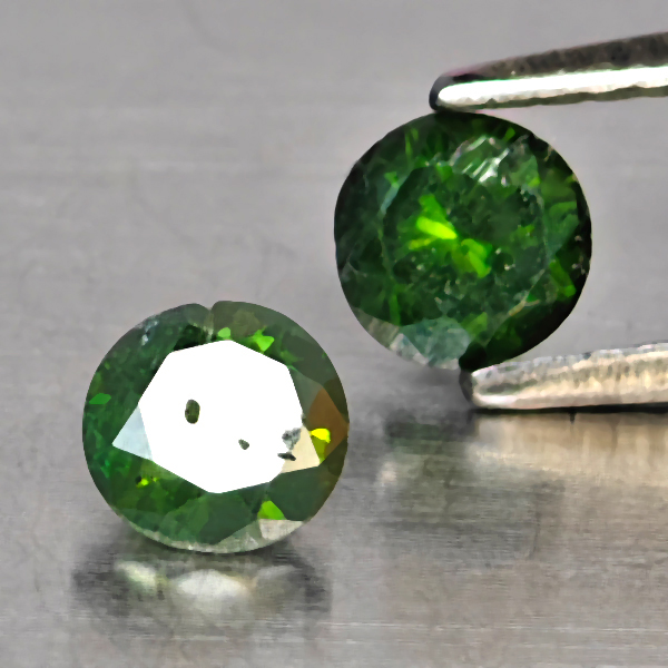 Natural Green Diamond 0.66 Ct. 2 Pcs. Round Diamond Cut  4.1 Mm.