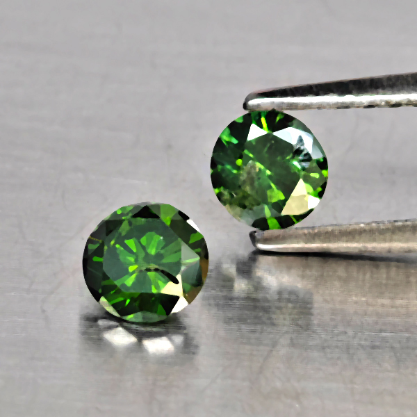 Natural Green Diamond 0.44 Ct. 2 Pcs. Round Diamond Cut  4 Mm.