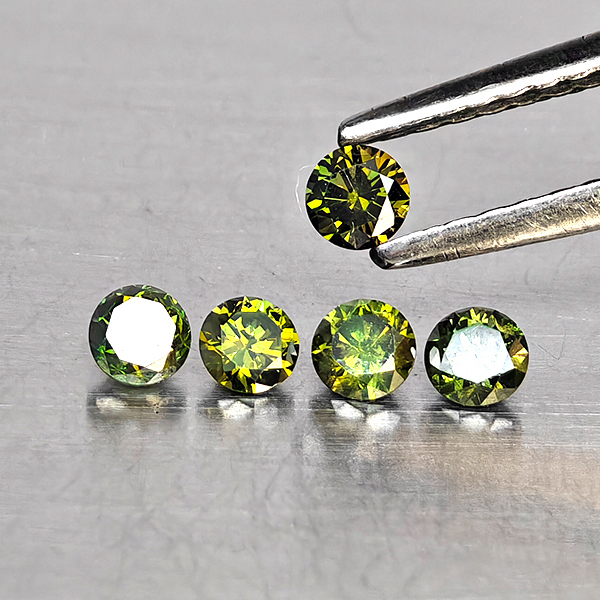 Natural Green Diamond 0.38 Ct. 5 Pcs. Round Diamond Cut  2.5 Mm.