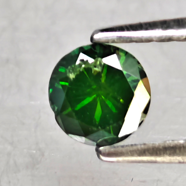Natural Green Diamond 0.34 Ct. Round Diamond Cut  4.3 Mm.
