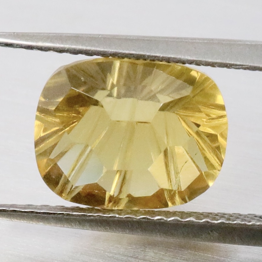 Natural Yellow Lemon Quartz 3.58 Ct. Oval Concave Cut 10.5 x 8.5 Mm Gemstone