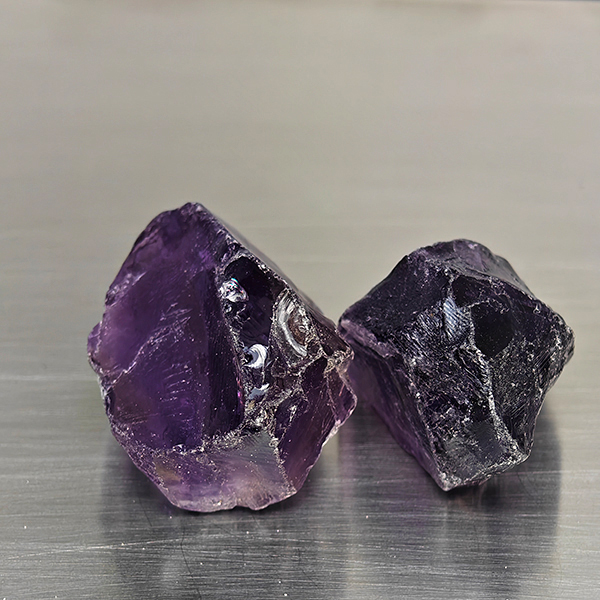 Natural Purple Amethyst Gemstones 106.82 Ct. 2 Pcs. Rough Shape 30 x 20 Mm.