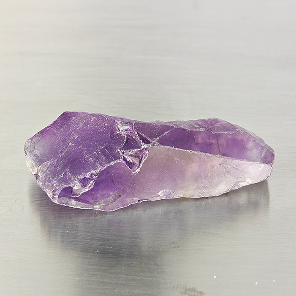Natural Purple Amethyst Gemstones 78.00 Ct. Rough Shape 45 x 20 Mm. Natural Purple Amethyst Gemstones 78.00 Ct. Rough Shape 45 x 20 Mm.