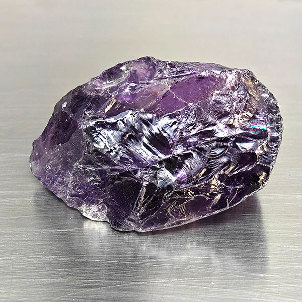 Natural Purple Amethyst Gemstones 157.34 Ct. Rough Shape 51 x 30 Mm.