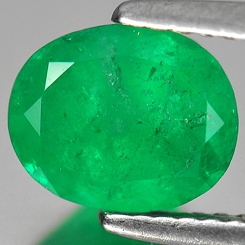 Green Emerald 1.44 Ct. Oval Shape 8.3 x 6.8 Mm. Natural Gemstone From Columbia
