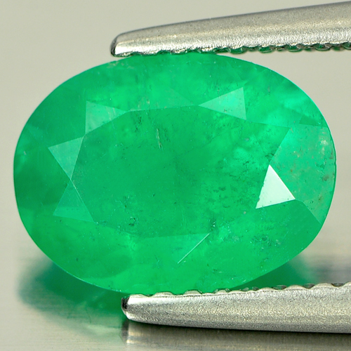 Green Emerald 1.78 Ct. Oval Shape 9.5 x 7.1 Mm. Natural Gem Unheated Columbia