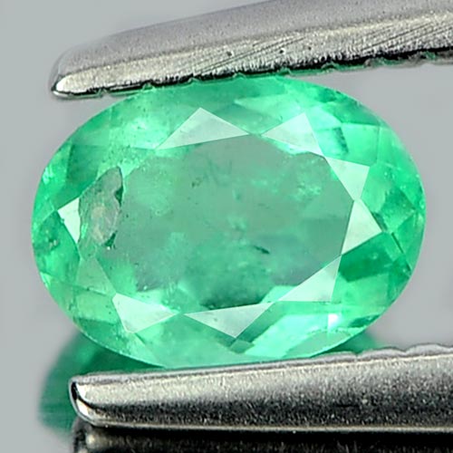 Unheated 0.33 Ct. Attractive Oval Natural Gemstone Green Emerald