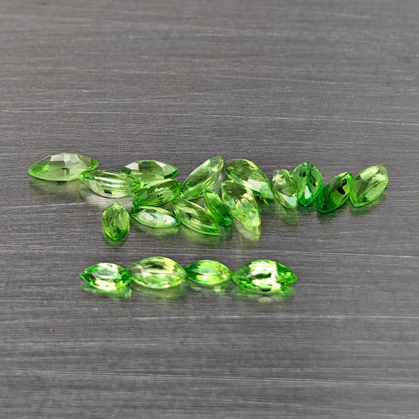 Natrual Green Tsavorite Garnet Gemstones 0.50 Ct. 19 Pcs. Marquise Shape and Mixed Size