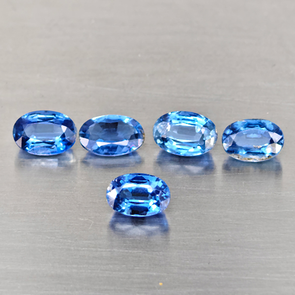 Natural Blue kyanite Gemstones 3.14 Ct. 5 Pcs. Oval Shape and Mixed Size Natural Blue kyanite Gemstones 3.14 Ct. 5 Pcs. Oval Shape and Mixed Size