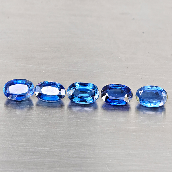Natural Blue kyanite Gemstones 3.24 Ct. 5 Pcs. Oval Shape and Mixed Size Natural Blue kyanite Gemstones 3.24 Ct. 5 Pcs. Oval Shape and Mixed Size