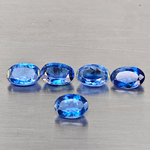 Natural Blue kyanite Gemstones 2.81 Ct. 5 Pcs. Oval Shape and Mixed Size Natural Blue kyanite Gemstones 2.81 Ct. 5 Pcs. Oval Shape and Mixed Size