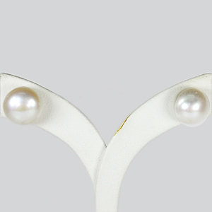 11.13 Ct. Impressive Natural White Pearl Silver Earring