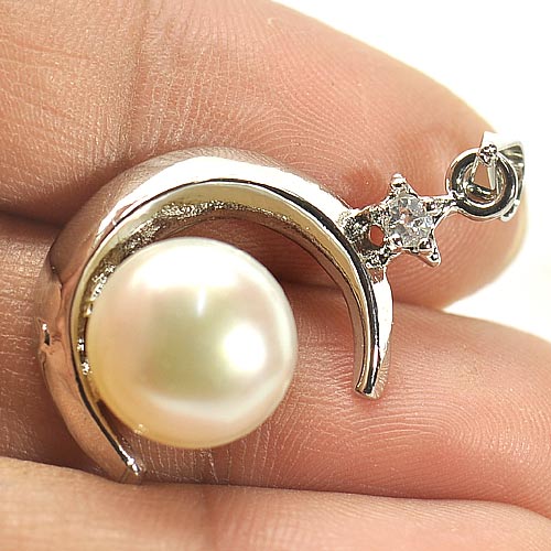 3.05 G. Beautiful Natural White Pearl Rhodium Silver Plated Pendant