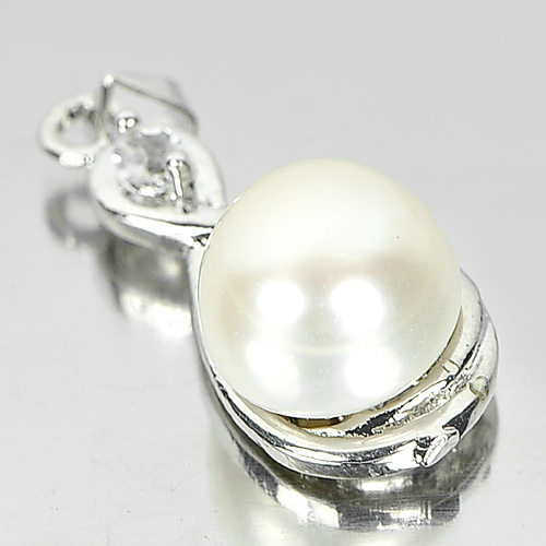 3.25 G. Round Cabochon Natural White Pearl Rhodium Silver Plated Pendent