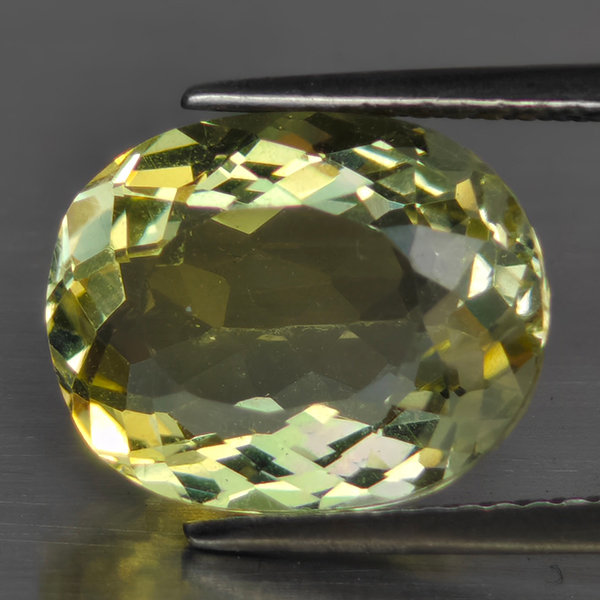 Natural Yellow Quartz Gemstones 4.36 Ct. Oval Shape 12.3 x 9.6 Mm.