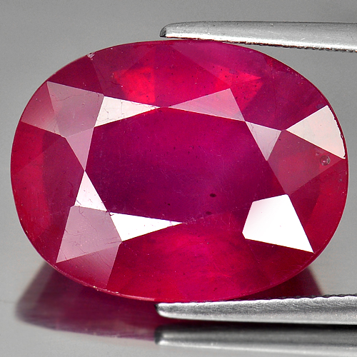 24.41 Ct. Oval Shape Gemstone Natural Red Pink Ruby Mozambique