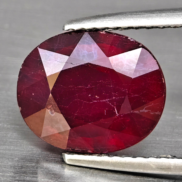 Natural Red Ruby Gemstones 4.69 Ct. Oval Shape 10.9 x 8.9 Mm. Natural Red Ruby Gemstones 4.69 Ct. Oval Shape 10.9 x 8.9 Mm.