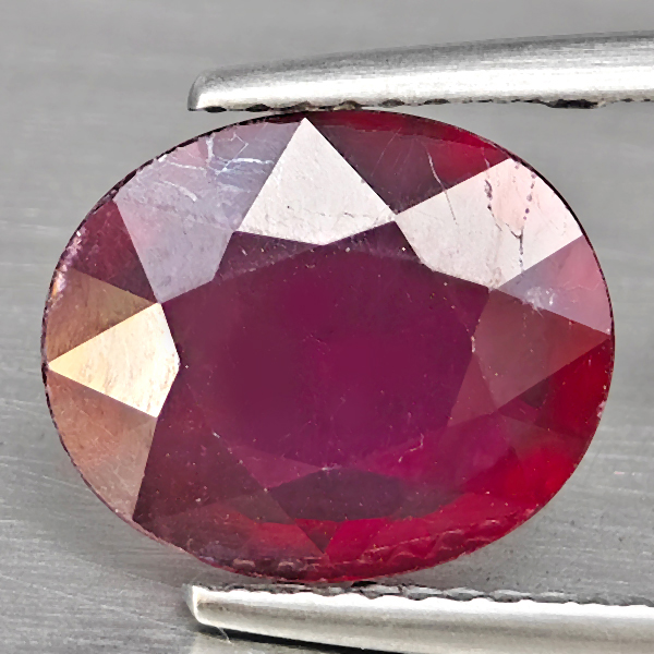 Natural Red Ruby Gemstones 4.35 Ct. Oval Shape 11.1 x 9.1 Mm. Natural Red Ruby Gemstones 4.35 Ct. Oval Shape 11.1 x 9.1 Mm.