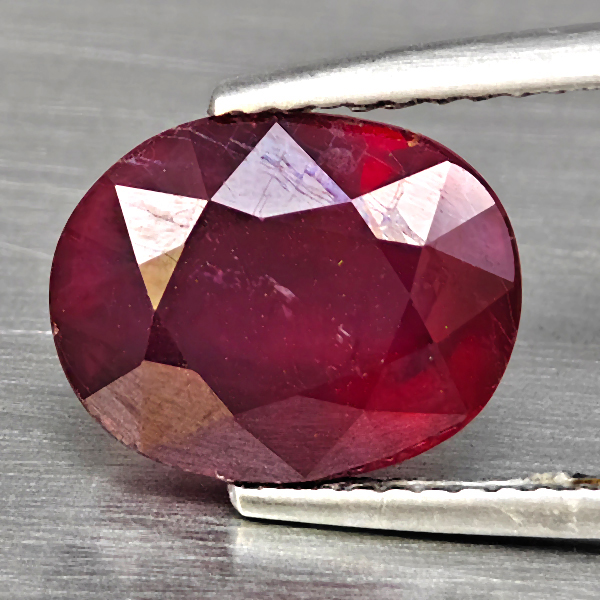 Natural Red Ruby Gemstones 5.64 Ct. Oval Shape 10.8 x 8.6 Mm. Natural Red Ruby Gemstones 5.64 Ct. Oval Shape 10.8 x 8.6 Mm.