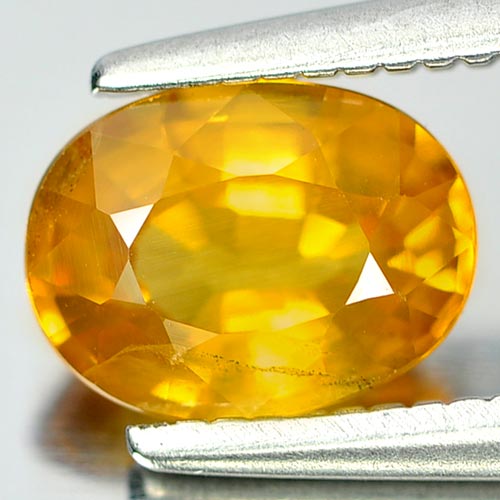 Yellow Sapphire 1.05 Ct. Oval Shape 6.9 x 5.2 Mm. Natural Gemstone Thailand