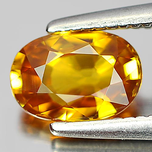 Yellow Sapphire 0.95 Ct. VVS Oval Shape 6.8 x 4.7 Mm. Natural Gemstone Thailand