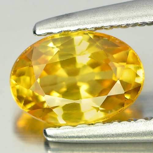 Yellow Sapphire 0.99 Ct. Clean Oval Shape 6.8 x 4.8 Mm. Natural Gem Madagascar