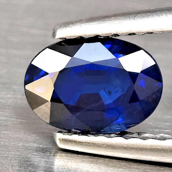 Natural Blue Sapphire Gemstones 0.97 Ct. Oval Shape 6.8 x 4.8 Mm. Natural Blue Sapphire Gemstones 0.97 Ct. Oval Shape 6.8 x 4.8 Mm.