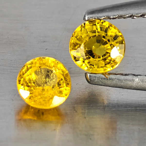 Natural Yellow Songea Sapphire Gemstones 0.82 Ct. 2 Pcs. Round Shape 3.8 Mm. Natural Yellow Songea Sapphire Gemstones 0.82 Ct. 2 Pcs. Round Shape 3.8 Mm.